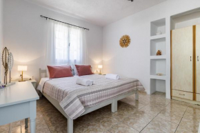 Aelia Apartment
